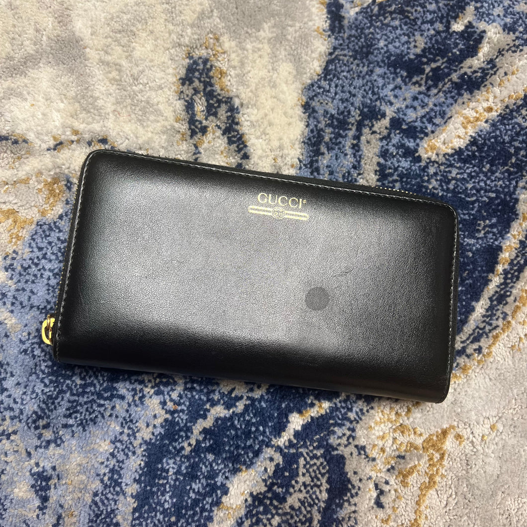GUCCI BLACK BIFOLD ZIPPY